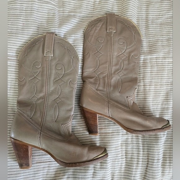 Acme Grey Leather Heel Boots Womens 7M Pointed Toe Western Cowboy Casual Shoe - Picture 2 of 6